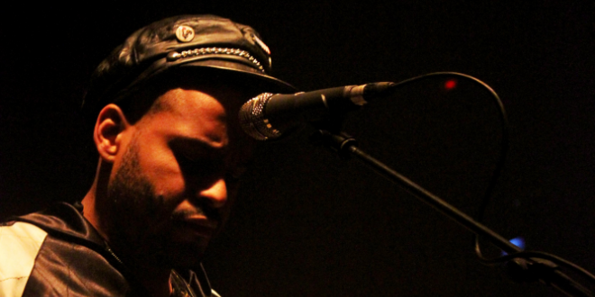 Twin Shadow (Apolo, Barcelona, 29-10-2012)