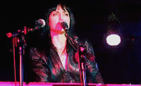 Joan as a police woman