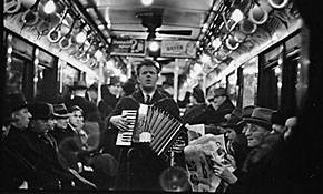 Walker Evans, Subway Portrait