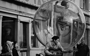 Dreamy Photos of Women Floating Over Paris (8)