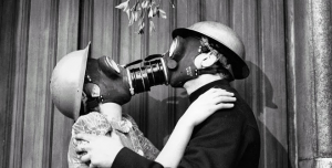 Gas Mask Kiss London December 1940
