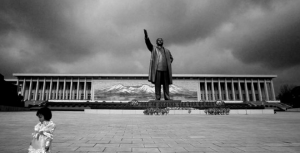 north-korea-statues-pyongyang