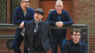 Imagen promocional de la banda Blur en 2023